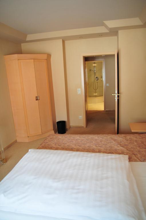 Hotel Cafe Leda Haigerloch 部屋 写真